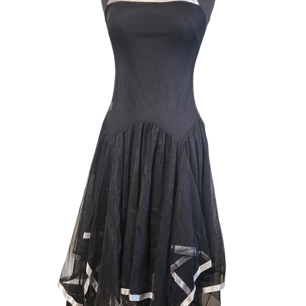 Frederick's of Hollywood Black Strapless Fit and Flare Cocktail Dress